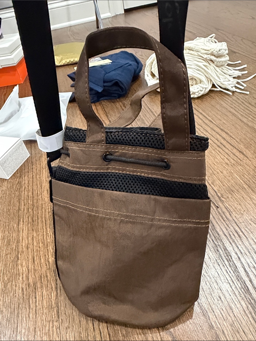ALO Yoga Brown Crossbody Bag - Picture 3 of 6